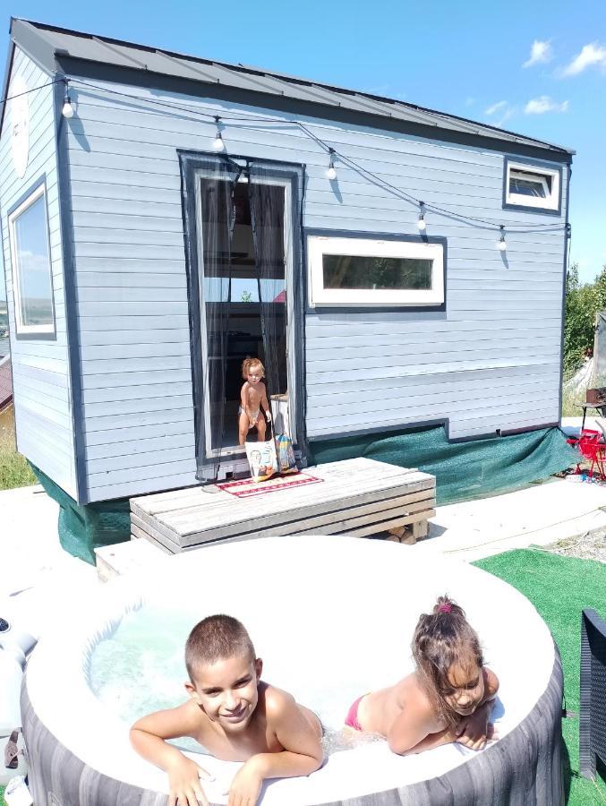 Tiny House Cluj With Jacuzzi Villa Szamosszentmiklós Kültér fotó